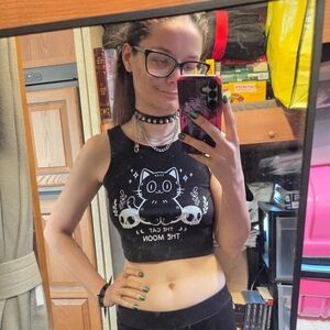 Meet your Posher, Cassandra